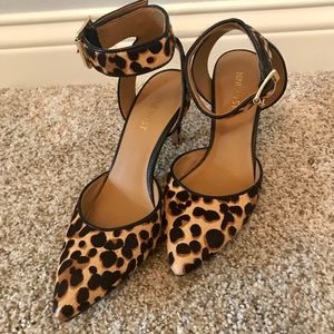 Nine West Size 5 Leopard pumps!